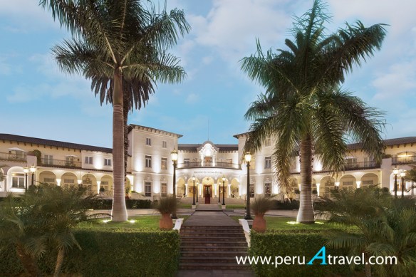 Facade Hotel Country.jpg