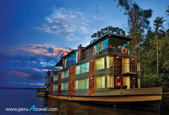 Aqua - Perú A Travel.jpg