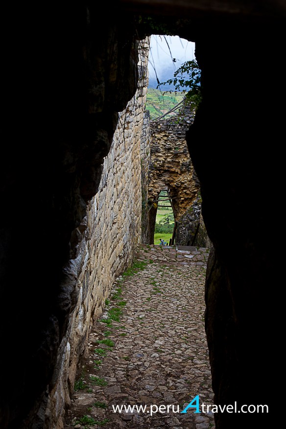 porton kuelap chachapoyas vesica peruatravel.jpg